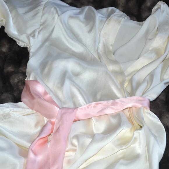 Rare Vintage 2005 Victoria’s Secret 100% Silk Robe IVORY XS SMALL Full Length - Picture 7 of 11